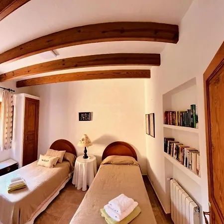 ヴィラ Charming In Area Of Pollensa By Renthousing